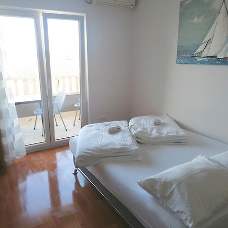 Apartments Dinko Duce Exterior photo