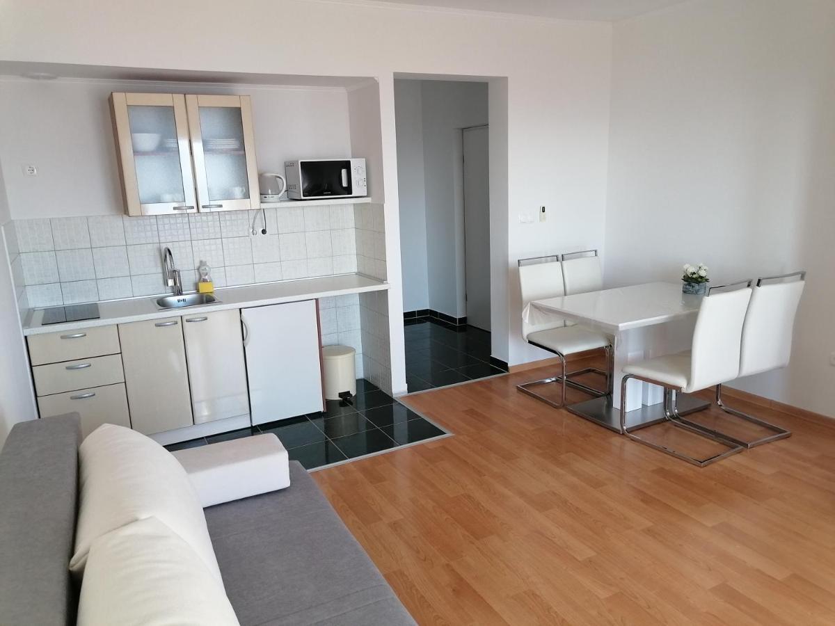 Apartments Dinko Duce Exterior photo
