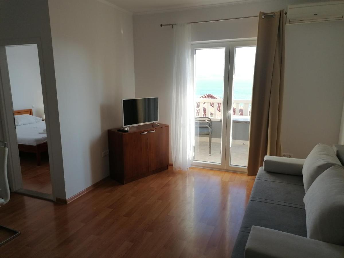 Apartments Dinko Duce Exterior photo