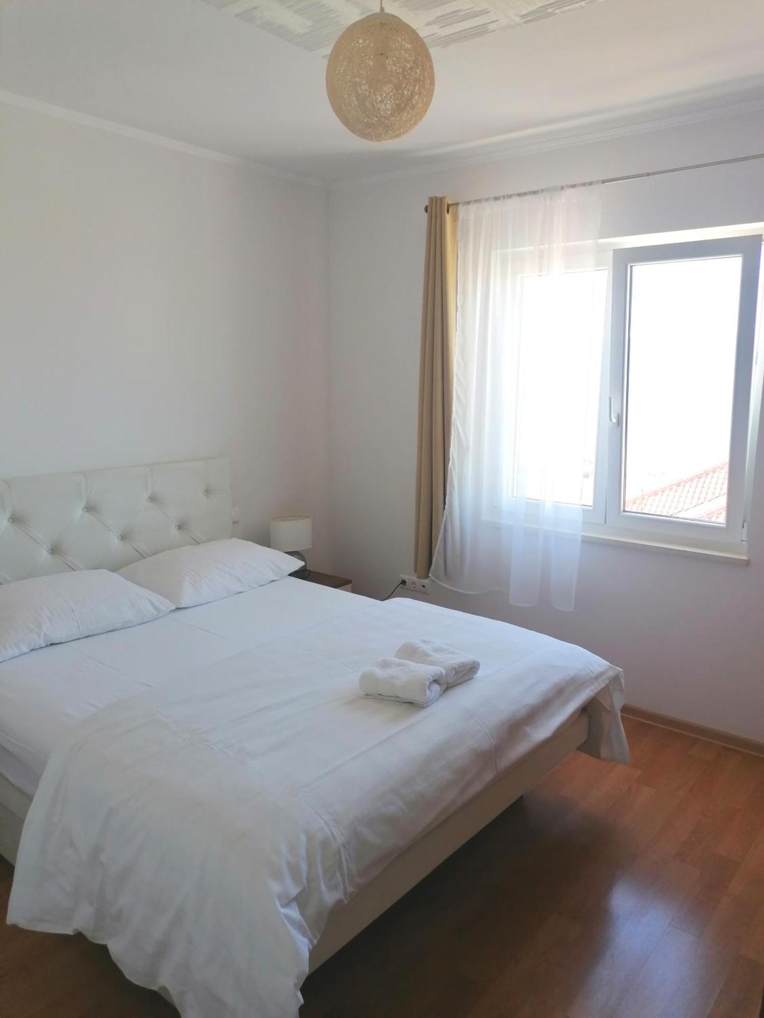 Apartments Dinko Duce Exterior photo