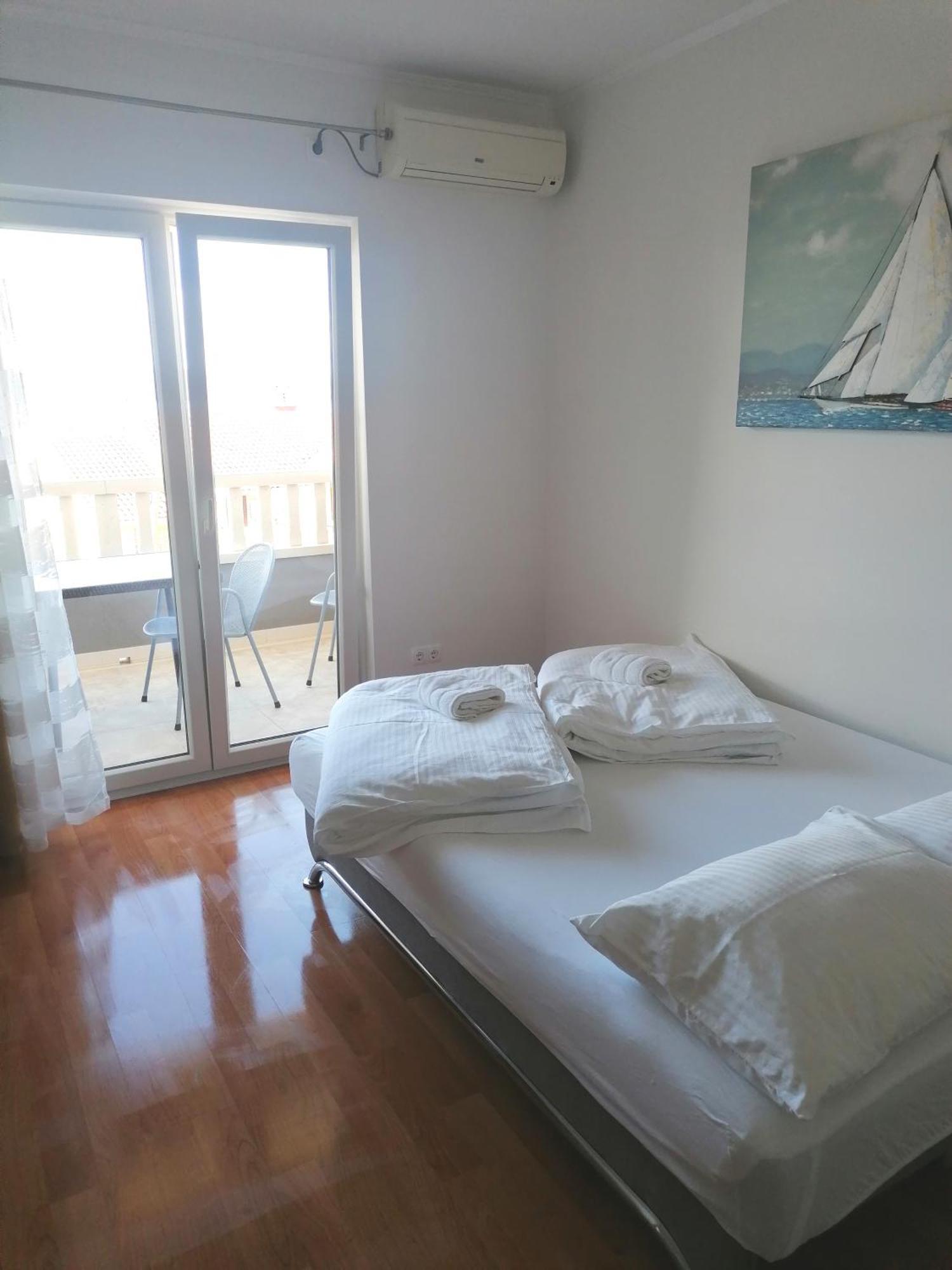 Apartments Dinko Duce Exterior photo