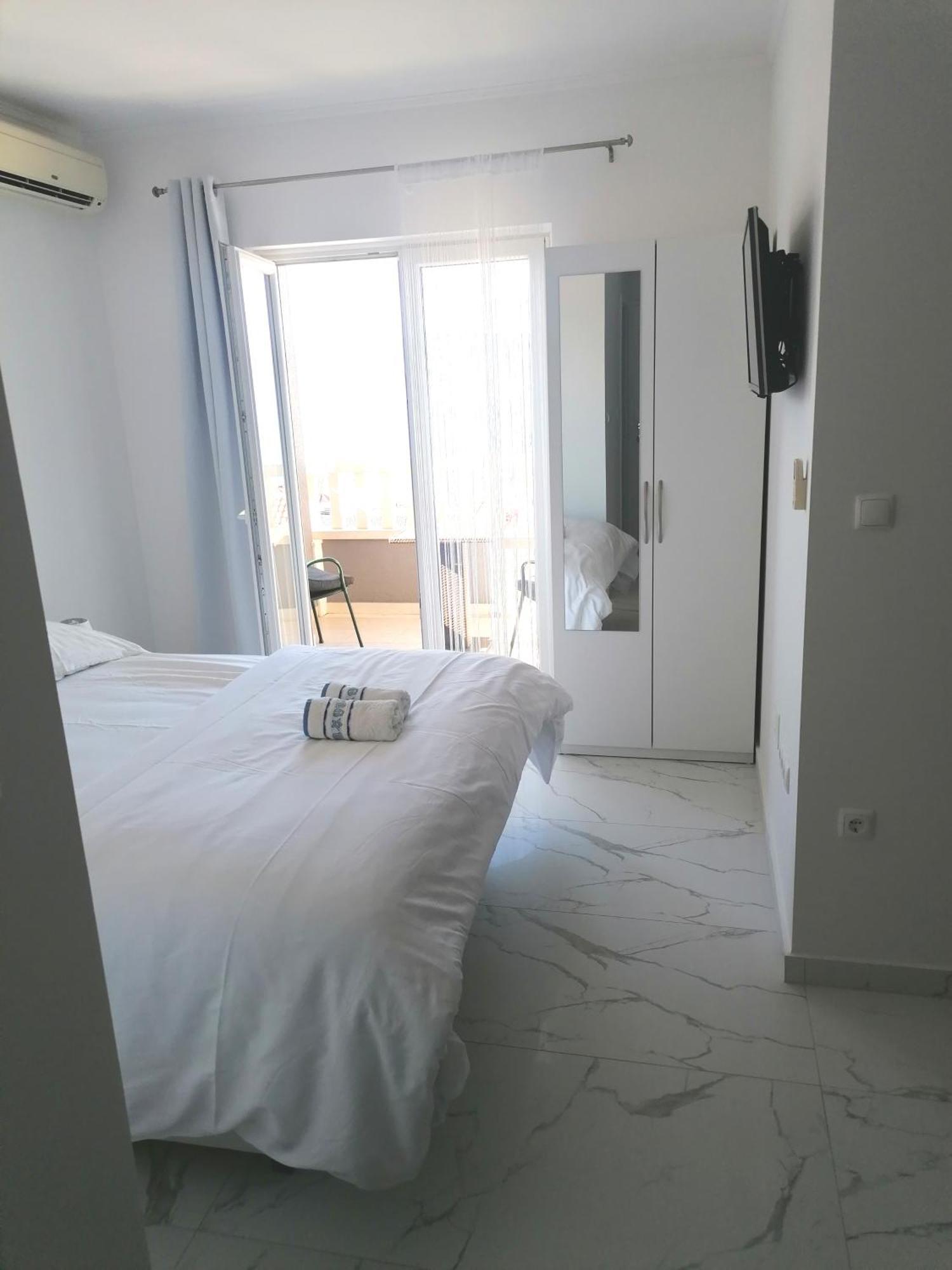 Apartments Dinko Duce Exterior photo
